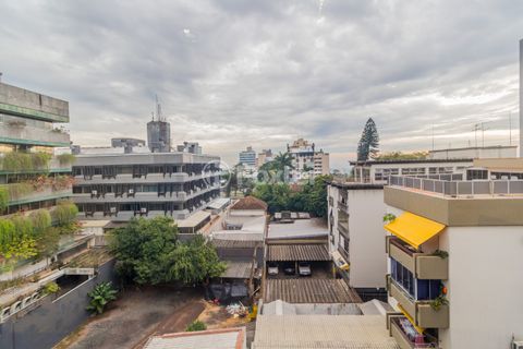 Image 3 - 852265