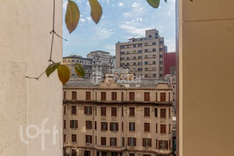 Image 11 - 852328