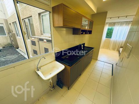 Image 7 - 852352