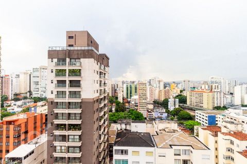 Image 18 - 852371