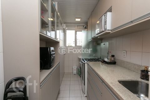 Image 2 - 852383