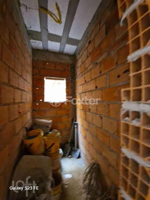 Image 8 - 852487