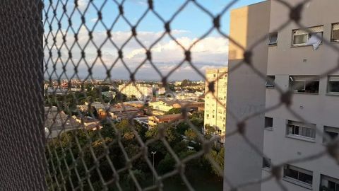 Image 3 - 852539