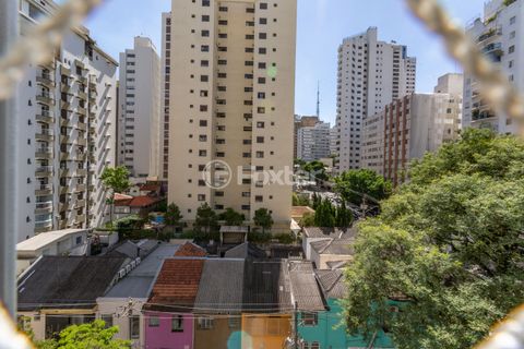 Image 17 - 852545