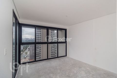 Image 7 - 852658