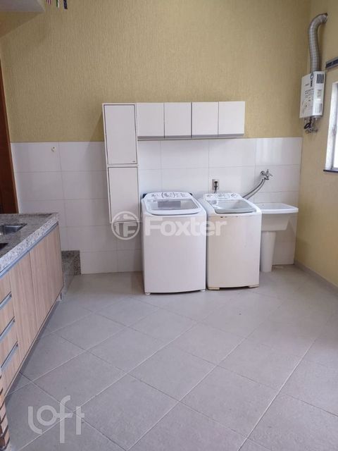 Image 4 - 852662