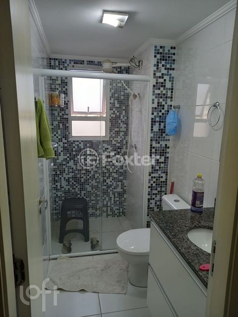 Image 8 - 852702