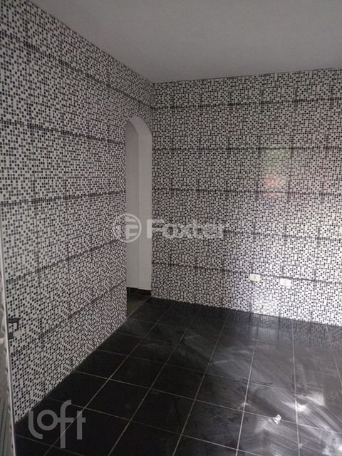 Image 5 - 852714