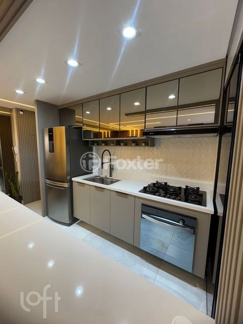 Image 7 - 852731