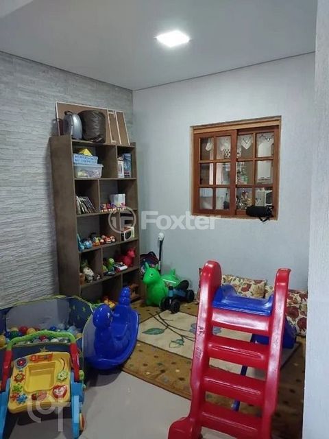 Image 6 - 852740
