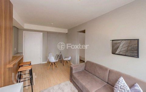 Image 8 - 852743