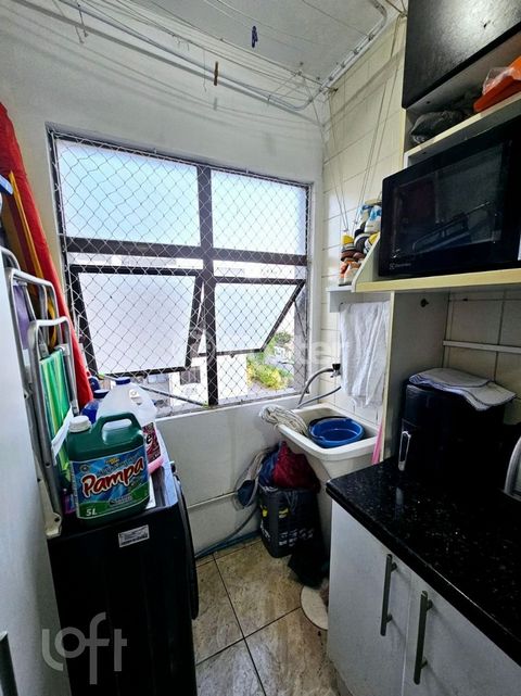 Image 7 - 852798