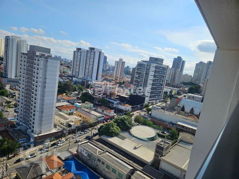 Image 6 - 852801