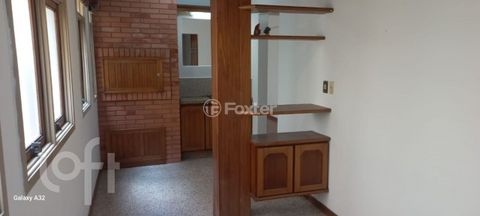 Image 8 - 852833