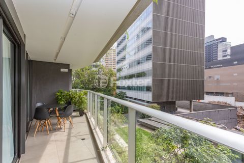 Image 15 - 852856