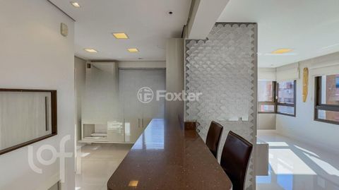 Image 6 - 852860