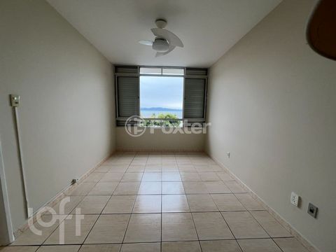 Image 8 - 852878