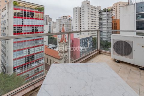Image 6 - 852882