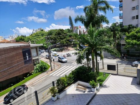 Image 0 - 852929
