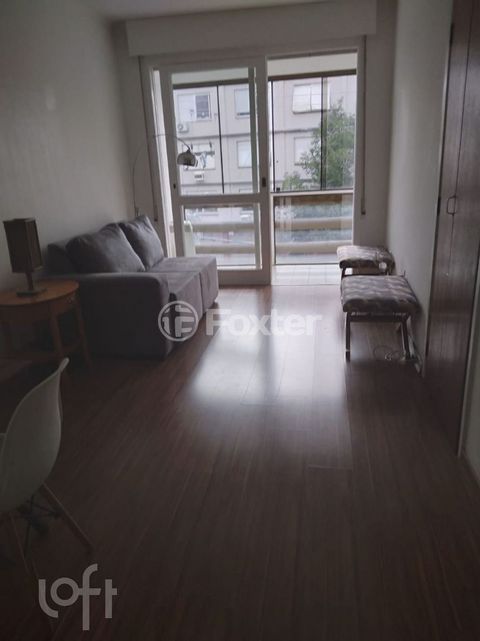 Image 2 - 852959