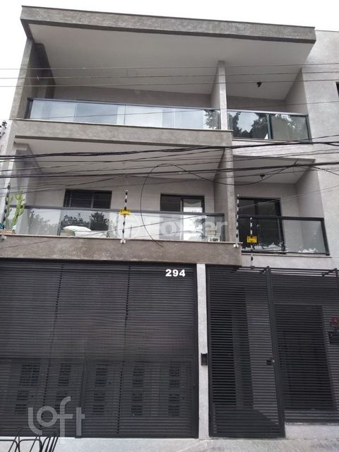 Image 8 - 853195