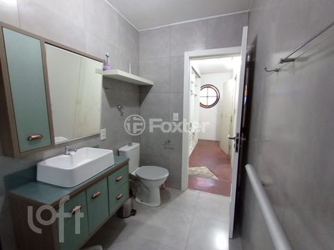 Image 7 - 853200