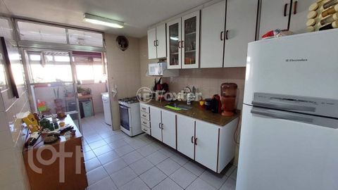 Image 6 - 853222