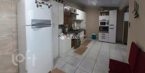 Image 19 - 853228