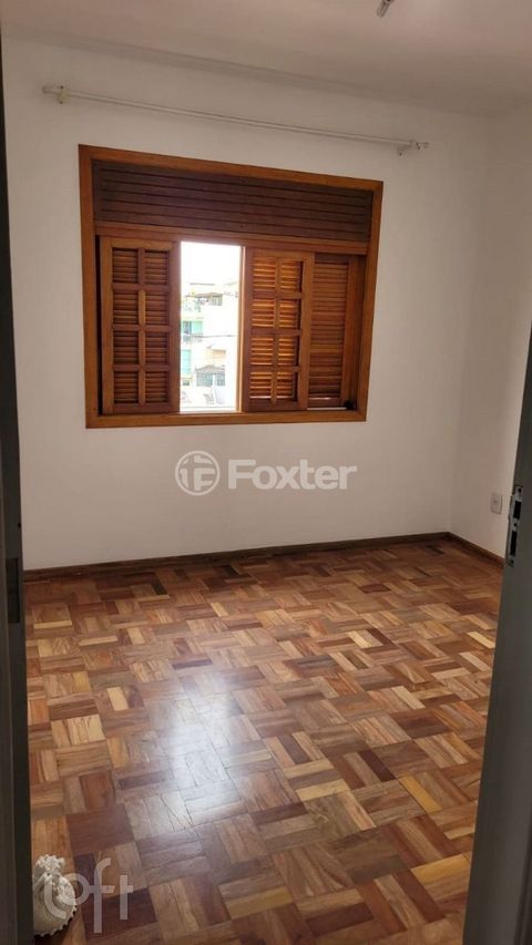 Image 7 - 853261