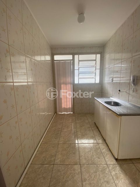 Image 11 - 853283