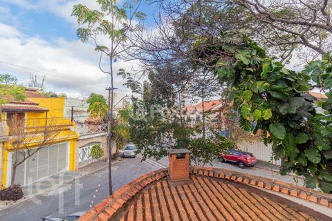Image 17 - 853294