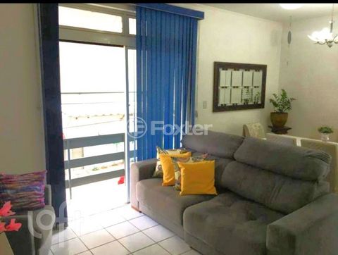 Image 7 - 853555