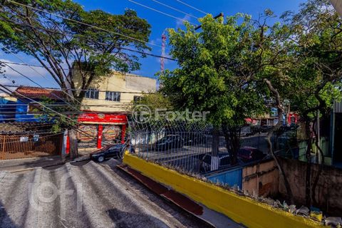 Image 7 - 853696