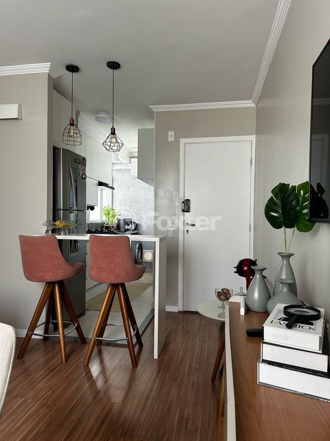Image 7 - 853756