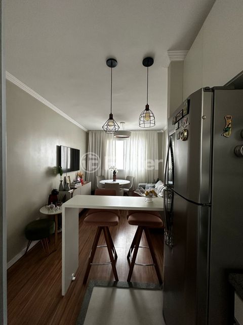 Image 4 - 853756