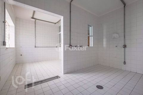 Image 7 - 853790