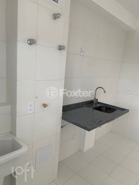 Image 7 - 853900