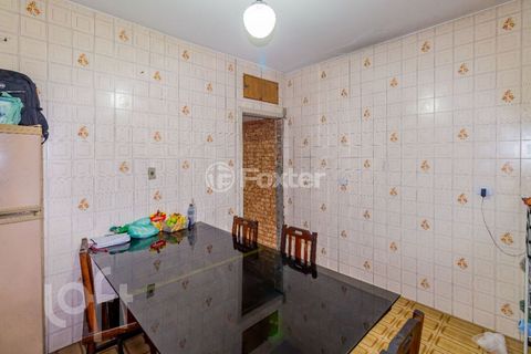Image 7 - 853902