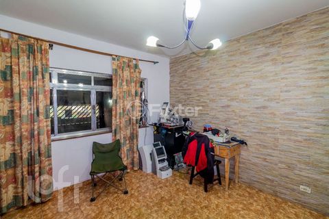 Image 3 - 853902