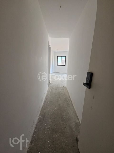 Image 7 - 853904