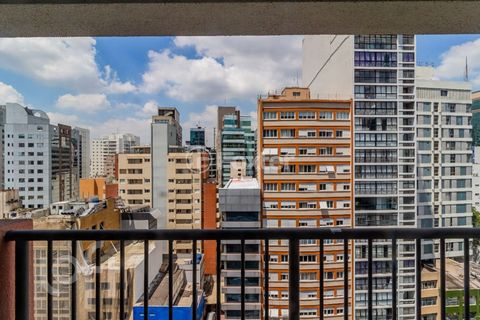 Image 13 - 853938