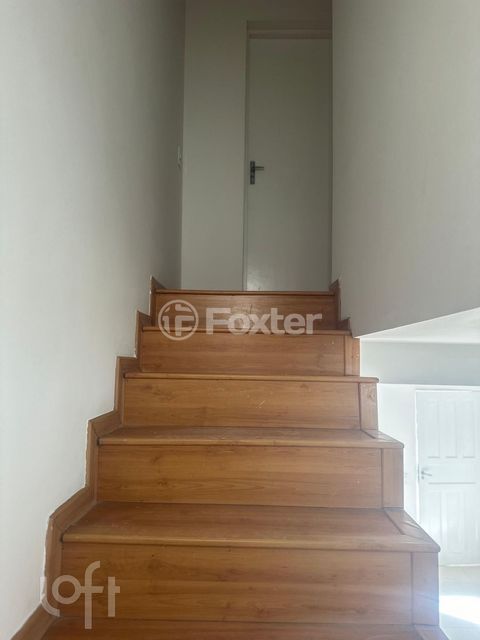 Image 1 - 853942