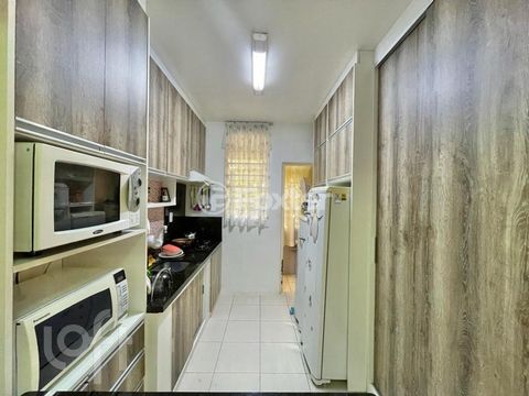 Image 7 - 853968
