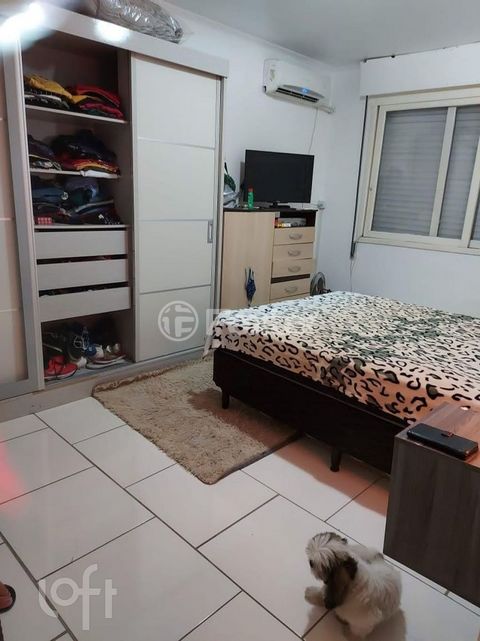 Image 7 - 853977