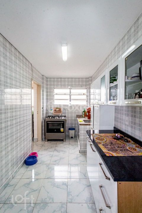 Image 14 - 854017