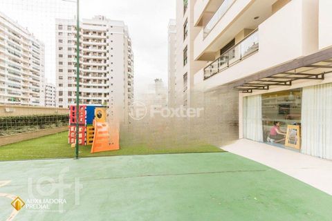 Image 13 - 854059
