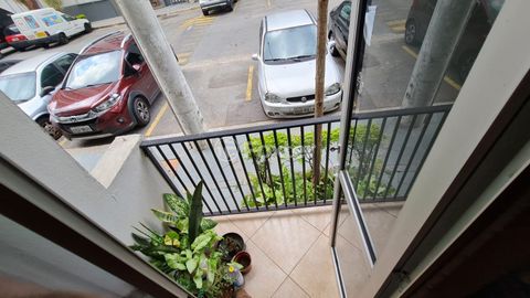 Image 15 - 854102