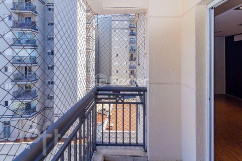 Image 9 - 854103