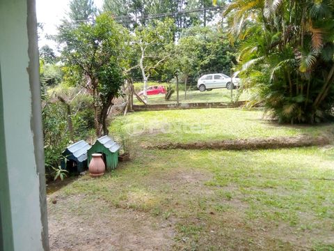 Image 10 - 854157