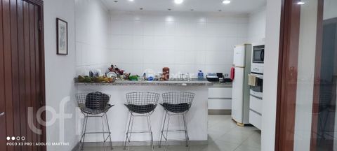 Image 5 - 854220